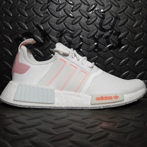 adidas Shoes - Adidas Originals White Shoes